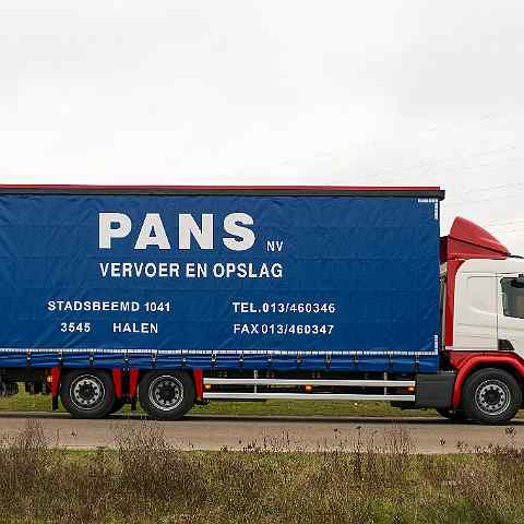 06c-opligger-met-laadlift-reydams-wagenbouw
