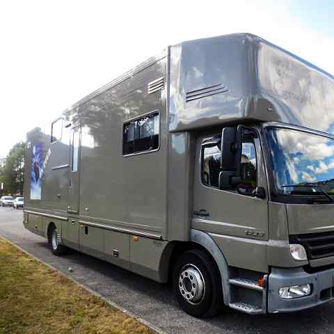 01-mercedes-atego