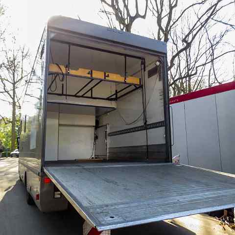 05-mercedes-atego